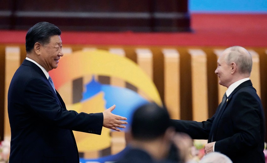 Si Đinping i Vladimir Putin na forumu Pojas i Put u Pekingu 18. oktobra