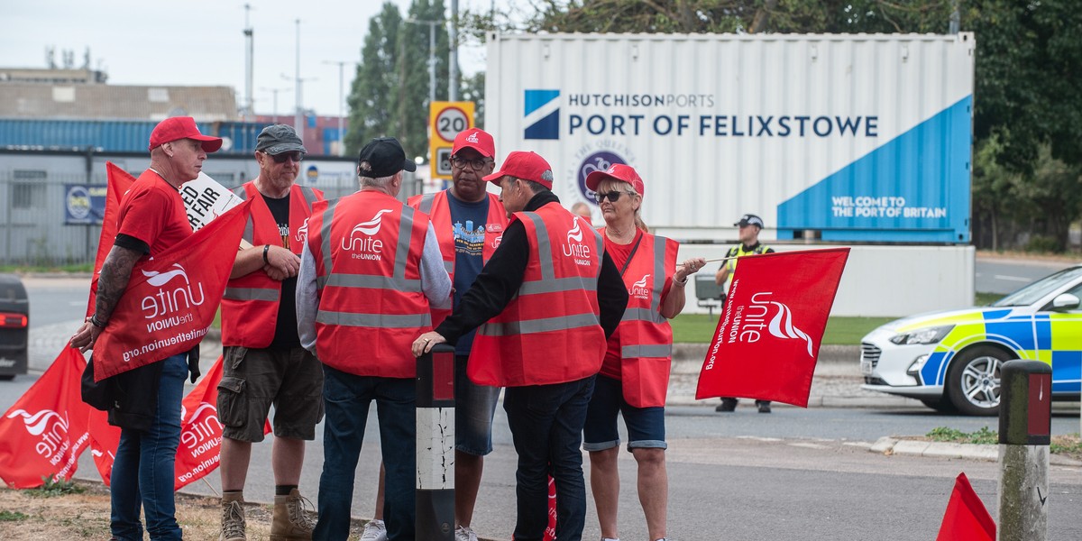 Brytyjski port Felixstowe może zostać sparaliżowany rozpoczętym w niedzielę strajkiem.