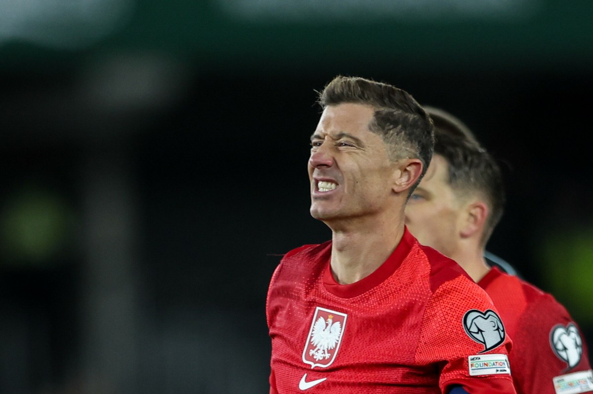 Lewandowski zachował się nieprofesjonalnie po meczu z Litwą. Sam ściągnął na siebie kłopoty