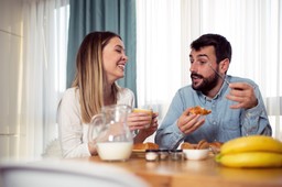 jesz to codziennie? naukowcy mówią wprost: ryzyko zawału rośnie z każd