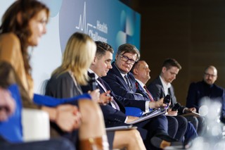 Kobieta, medycyna, przyszłość – forum, które zmienia podejście do diagnozy i terapii