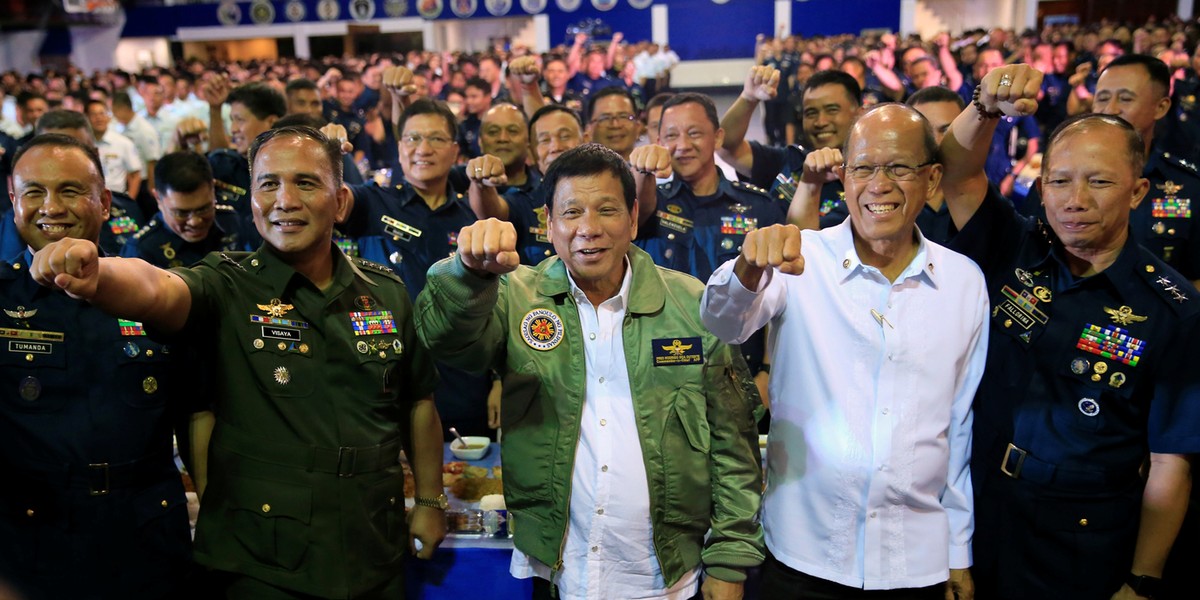 The Philippines' president is trying to cozy up to China, but his bloody drug war may undermine his efforts