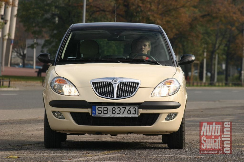 Lancia Ypsilon