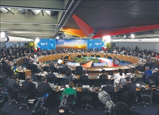 Kraje BRICS krytykują politykę celną Trumpa