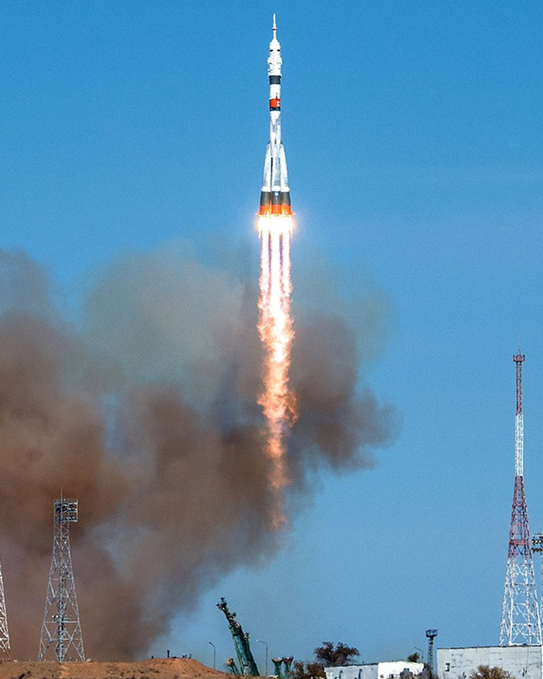 NASA - lot astronautów na ISS