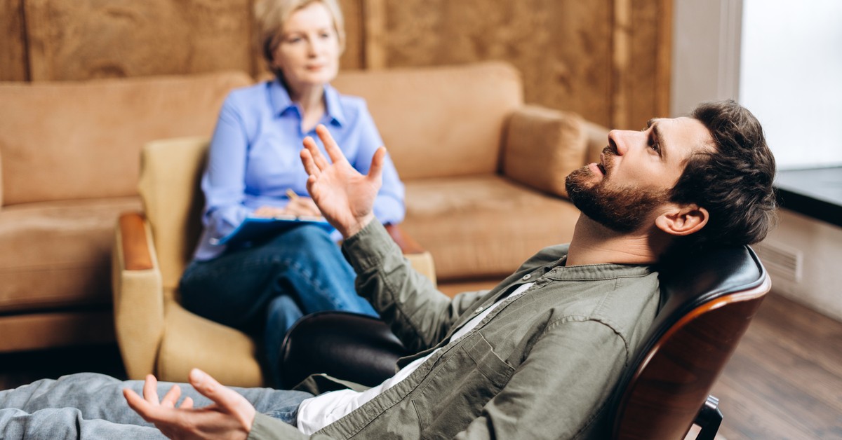 „40 tysięcy”? Psychoterapeuci nie wierzą własnym oczom. RPO mówi o cenach sprzed dekady [REAKCJA ŚRODOWISKA]