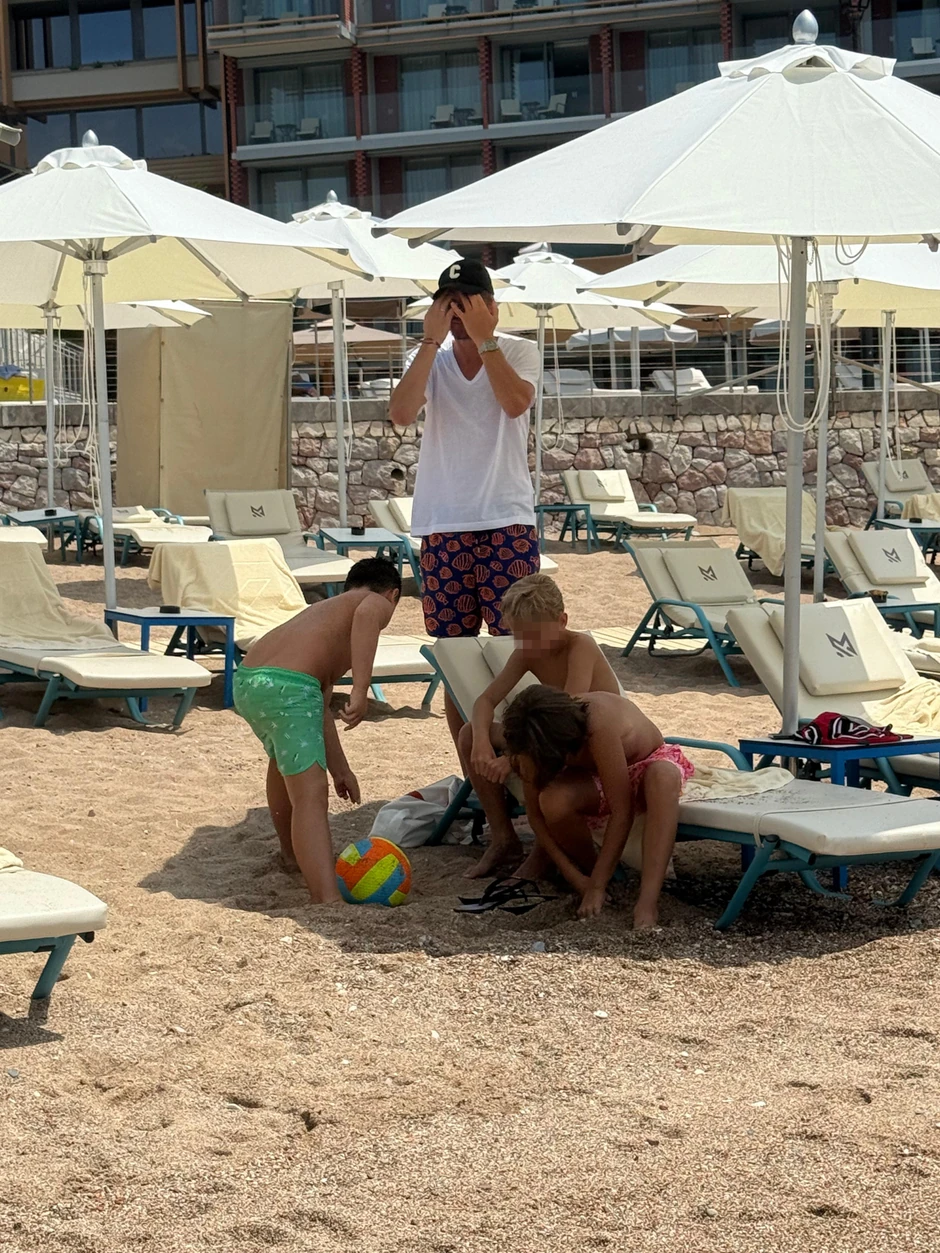 Miloš Krasić sa decom