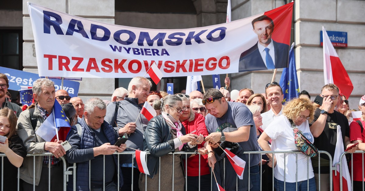 Dwa marsze jednocześnie. Trzaskowski i Nawrocki walczą o głosy