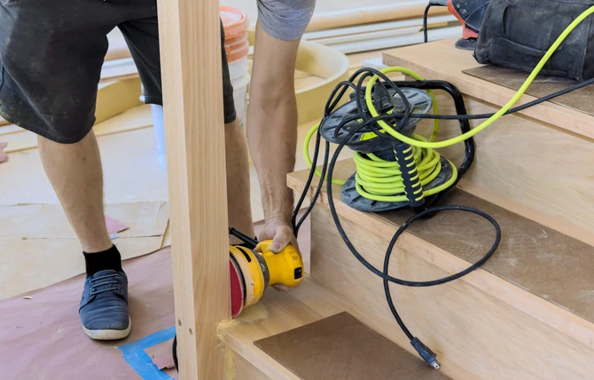 Vesna je majstoru unapred isplatila celu sumu, računajući da će pošteno uraditi posao za koji je debelo plaćen (ILUSTRACIJA)