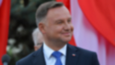 Prezydent opowiada anegdotę na spotkaniu ze strażą graniczną w Koszalinie