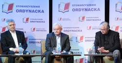 Byli premierzy zagłosowali za zmianą unijnych traktatów. "Państwo polskie nie zniknie"