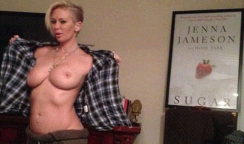 Džena Džejmison: Pokazivanje grudi je ponovo urodilo plodom