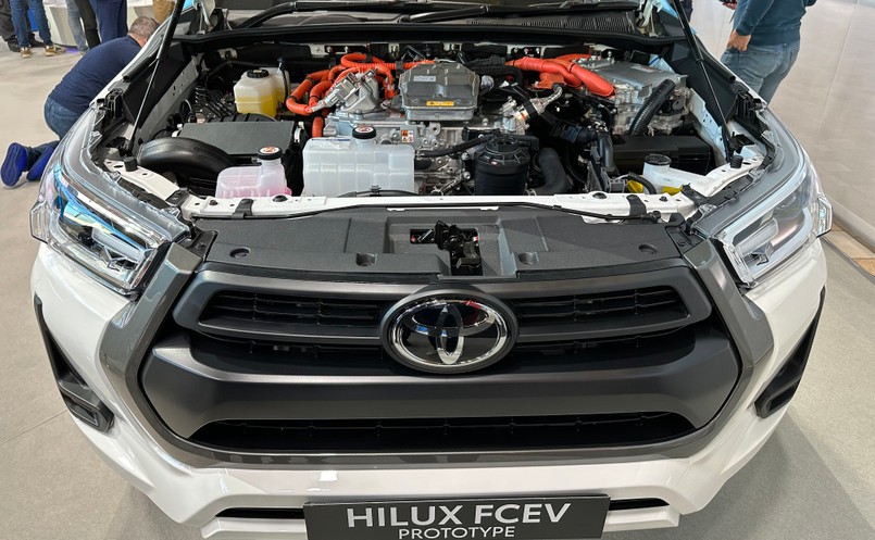 Toyota Hilux wykorzysta napęd wodorowy na ogniwa paliwowe