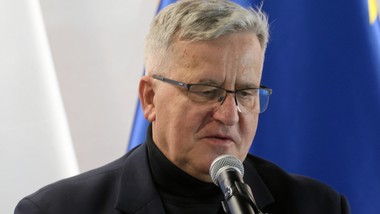 bronisław komorowski: polska jest przegrana. oskarżył m.in. tuska