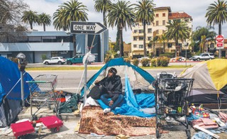 Amerykańscy boomerzy są coraz biedniejsi. Wielu kończy na ulicy