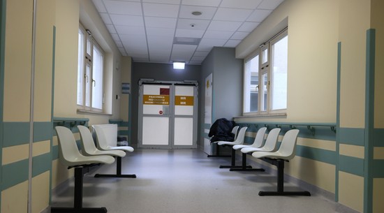 Służba zdrowia, a nie wymiar sprawiedliwości. Polacy wskazują, co najbardziej wymaga poprawy w kraju [BADANIE]