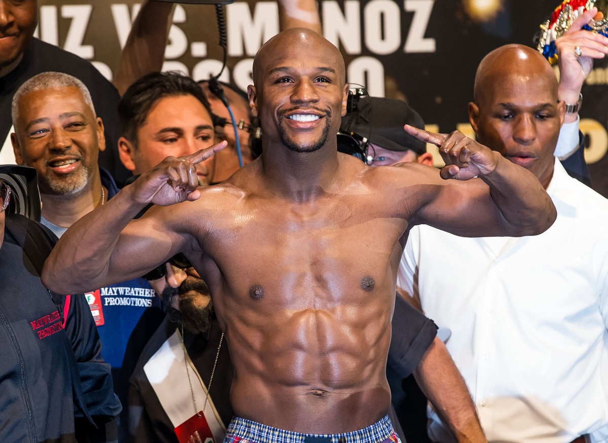 Floyd Mayweather Jr. zarobił ponad 4 miliony dolarów na... koszykówce