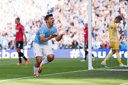 Liga angielska: "Czerwone Diabły" rozbite w derbach Manchesteru. WIDEO