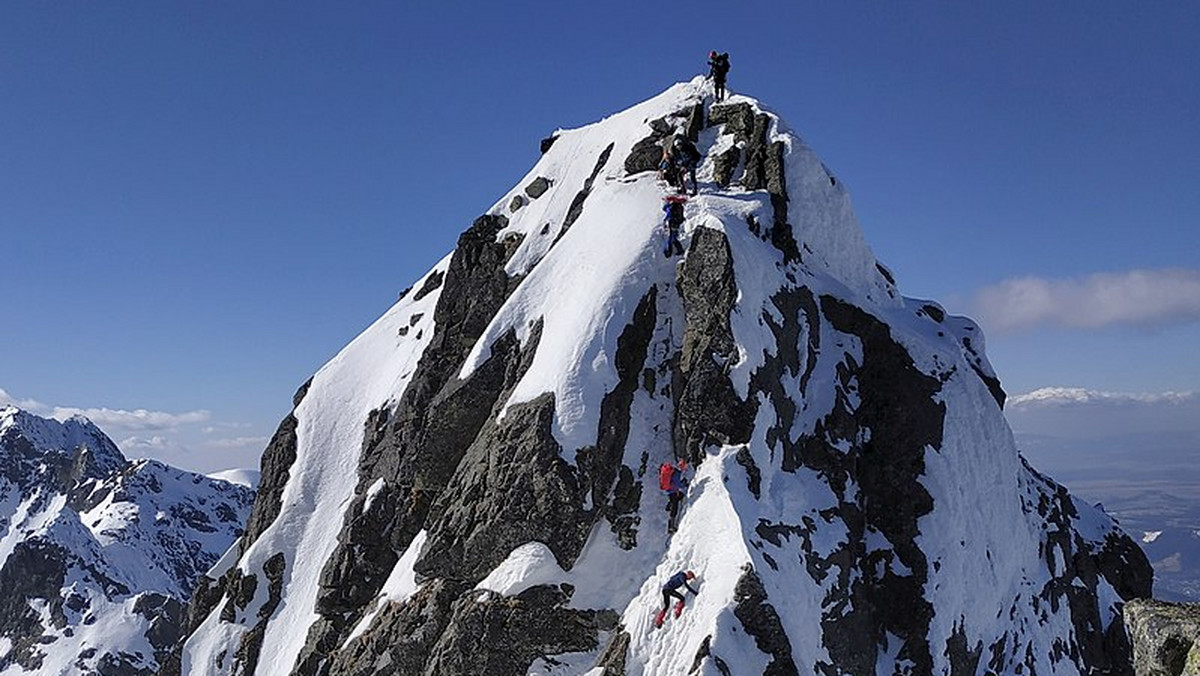 Tatry. Turyści utknęli w górach. Zapomnieli, że jest zima