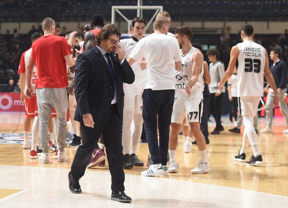 Andrea Trinkijeri, trener Partizana, posle meča sa Crvenom zvezdom u ABA ligi