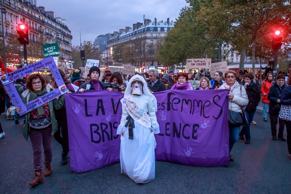 Francja: marsze przeciw przemocy wobec kobiet