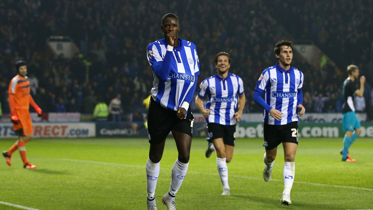 W meczu 1/8 finału Capital One Cup Arsenal Londyn nieoczekiwanie przegrał na wyjeździe z Sheffield Wednesday 0:3 (0:2). Bohaterem gospodarzy został Ross Wallace, który zanotował gola i asystę. W ekipie Kanonierów zadebiutował Krystian Bielik.