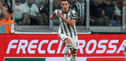 Arkadiusz Milik okradziony z gola przez... zachowanie kolegi! Szczęsny też się nie popisał. Duża wpadka Juventusu