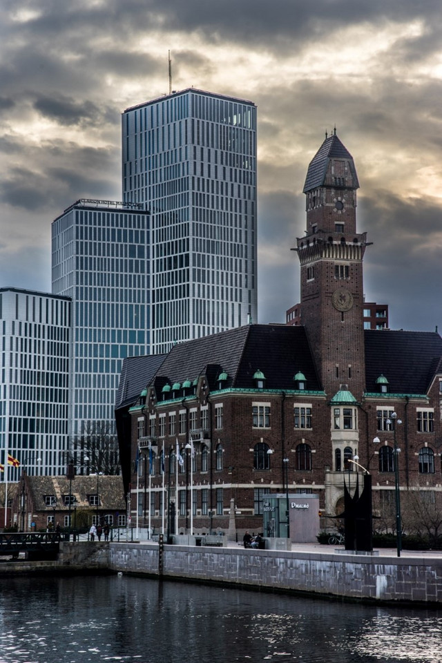 W nadmorskim Malmö harmonijnie przenikają się tradycyjne i nowoczesne style architektury