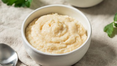 seniorzy powinni jeść codziennie. poprawia smak mięs i działa jak eliksir na żołądek i stawy