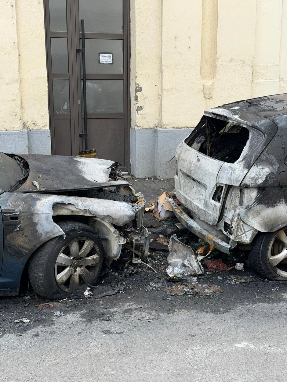 Zapaljen automobil na Vračaru