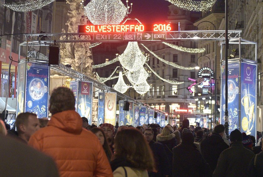 Tańczyli wokół ofiar i rzucali się na ich piersi