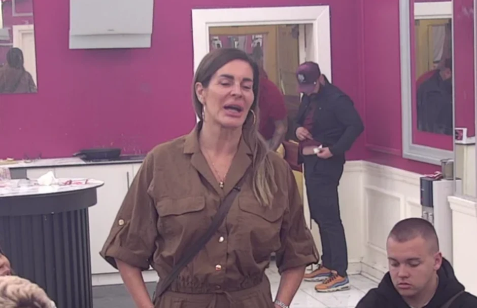 Kačavenda jeca u programu uživo, Janjuš je vređa najstrašnije, ona se slomila:"Smećarko jedna"