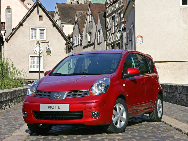 IAA Frankfurt 2007: Nissan Note po faceliftingu