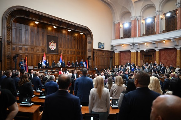 Usvojene izmene Krivičnog zakonika, povećane kazne za nedozvoljeno nošenje oružja