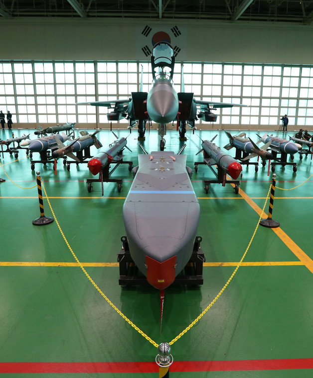 Rakieta Taurus na pokazie w bazie wojskowej w Korei Półudniowej
