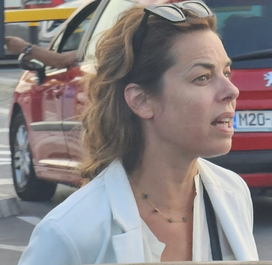 Katarina Radivojević na aerodromu