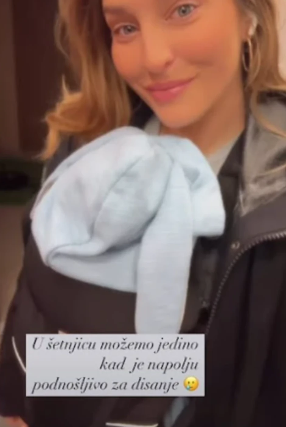 Andjela Jovanović sa sinom