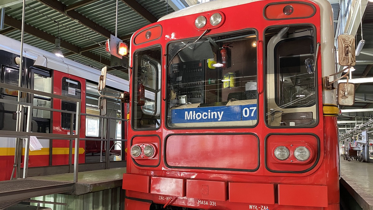Warszawa przekaże rosyjskie pociągi metra w darze dla Kijowa