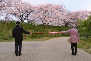 Wchodzimy w jesienną fazę epidemii. Czy to już druga fala?