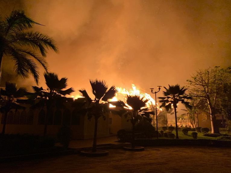 pożar hoteli na Zanzibarze