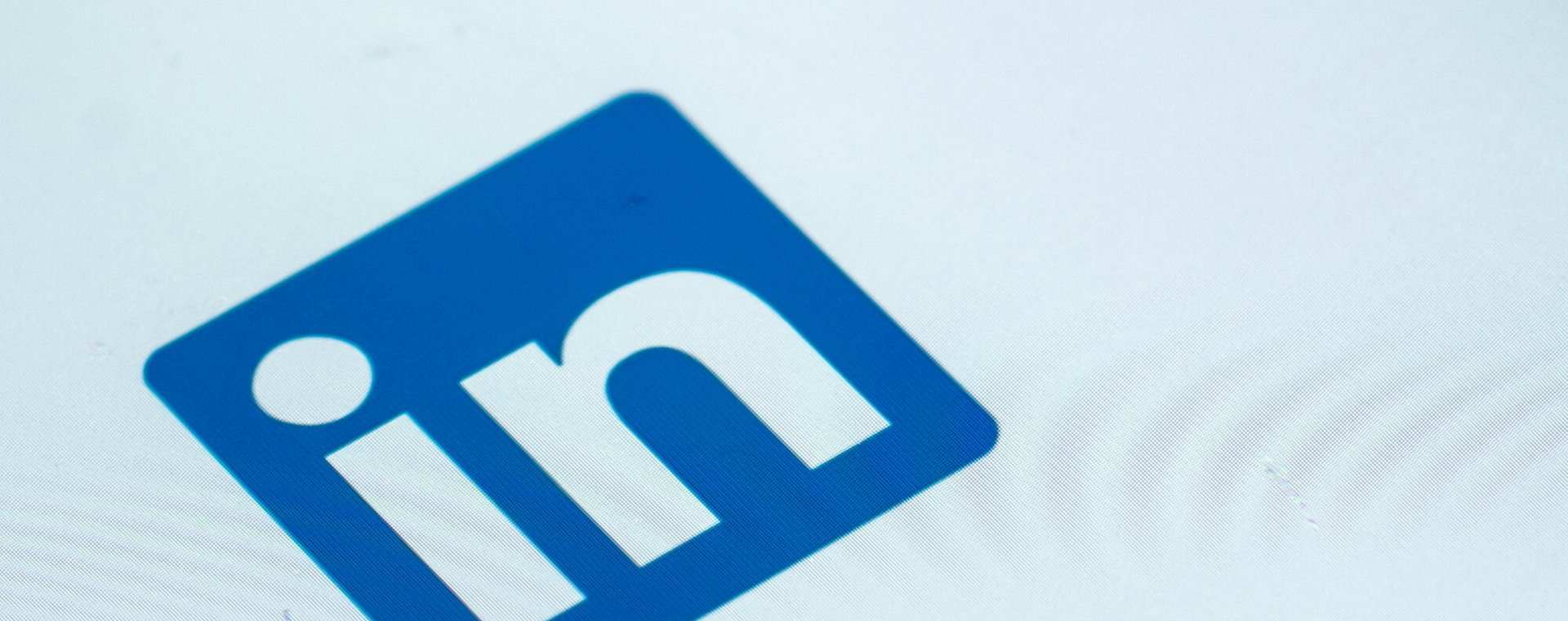 Rekruterzy radzą osobom szukającym pracowników na LinkedIn, by zamieszczały krótkie treści, koncentrowały się na umiejętnościach i dołączały do grup.