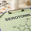 Serotonin je neurotransmiter koji pomaže u stabilizaciji raspoloženja