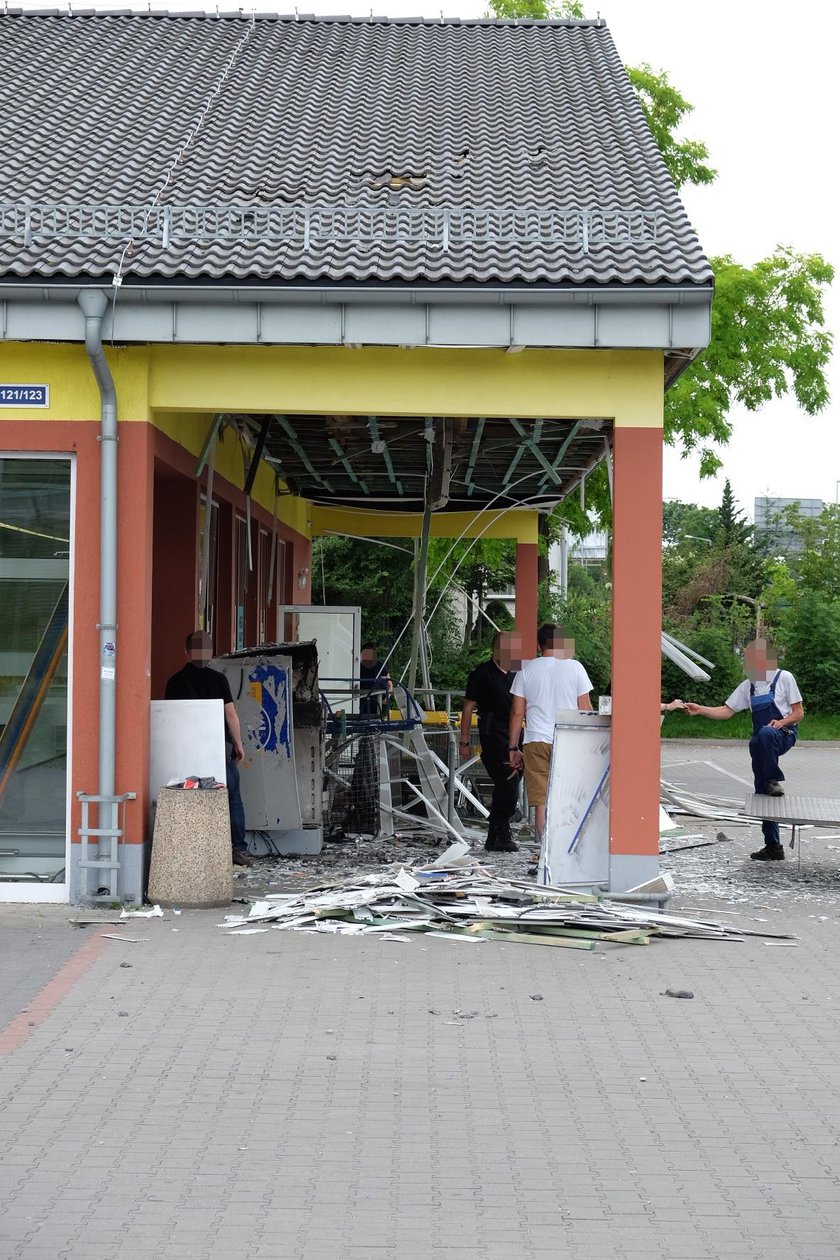 Mieszkańców obudził huk. Ktoś wysadził bankomat