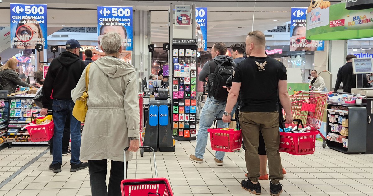 Popularna sieć zwinie się z Polski? Ma prawie 800 sklepów