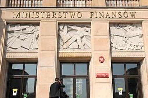 ministerstwo finansów wejście do gmachu