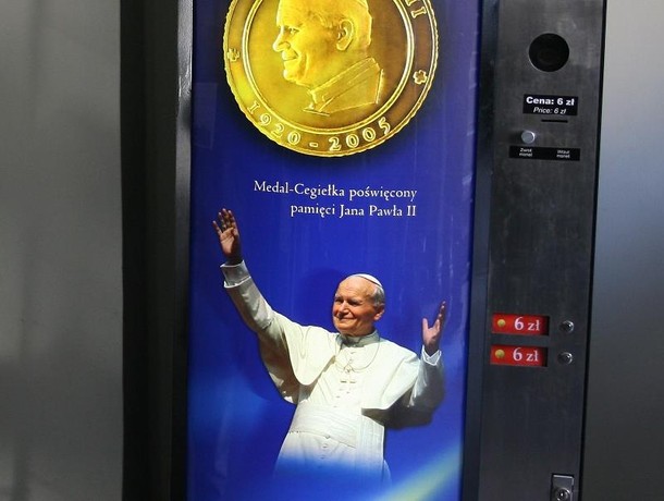 gadżety na beatyfikację JP II