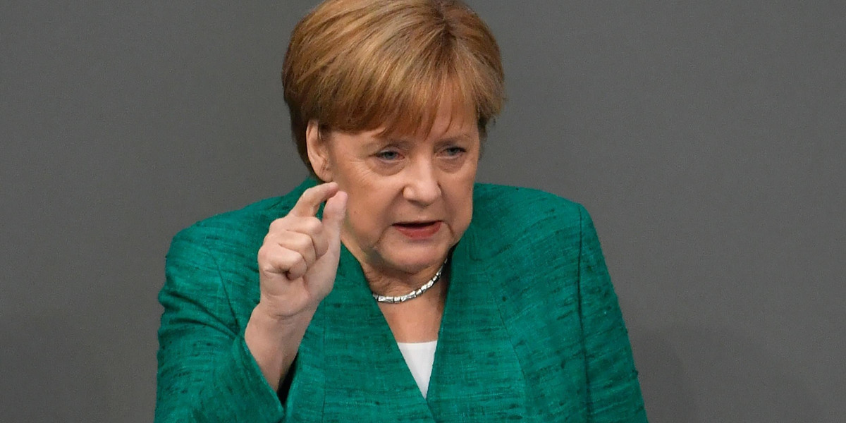 Ktoś tu kłamie: Polski rząd, czy Merkel?