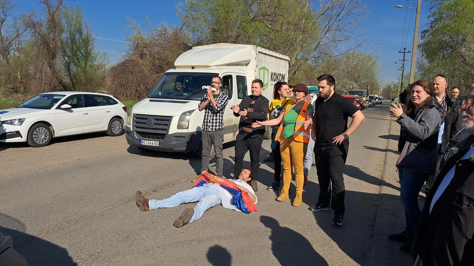 Sukob policije i aktivista na Šodrošu u Novom Sadu
