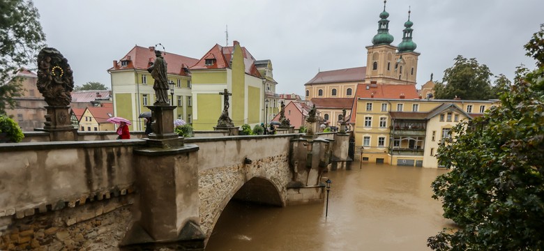 Coraz trudniejsza sytuacja w rejonach objętych powodzią