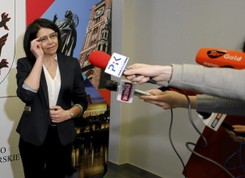 Macierewicz i Błaszczak 'zjadają' jej kompetencje. MON i MSWiA rozbierają resort Streżyńskiej